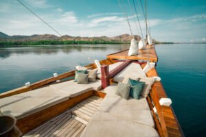 Vinca Voyages Phinisi